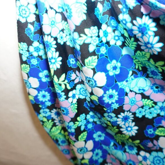 Cyn&Luca NWT One Piece Swimsuit All Over Floral Cutout Monokini Bathing Suit XXL - Picture 12 of 12